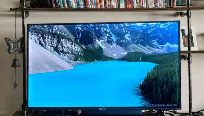 Hisense H4F mit gestochen scharfem Bergbild
